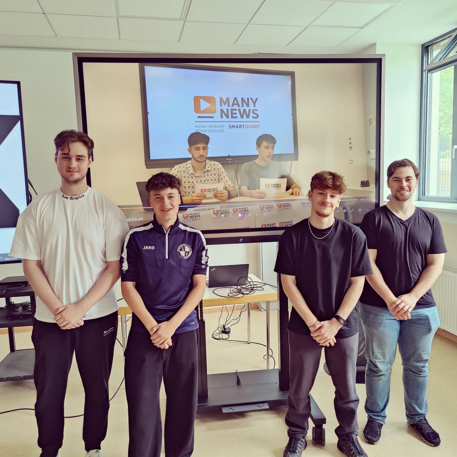 SmartQuart Bild Nachrichtensendung der Schüler